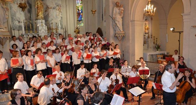 Plus de cinquante choristes et trente musiciens retrouveront l'église Saint-Adrien pour un concert exceptionnel./Photo DDM