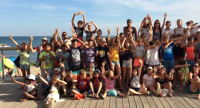 Baignade, cerf-volant, pétanque, jeux sportifs… et ballades sur le front de mer étaient au programme de ces deux séjours./PhotoDDMYCS